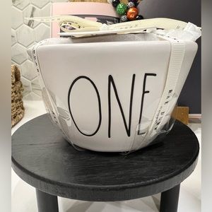 NWT Rae Dunn measuring cups set of 4